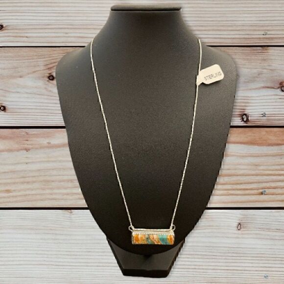 Spiny Oyster Bar Pendant with Sterling Silver Chain - Picture 1 of 7